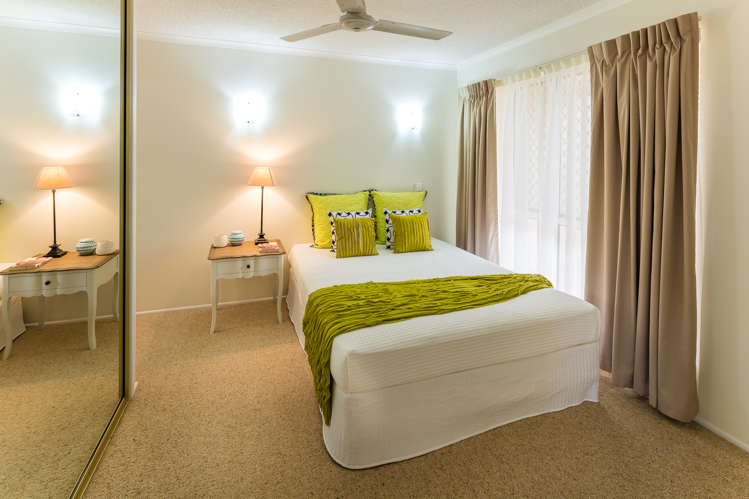 Spacious 1bedroom serviced apartment Argyle Gardens