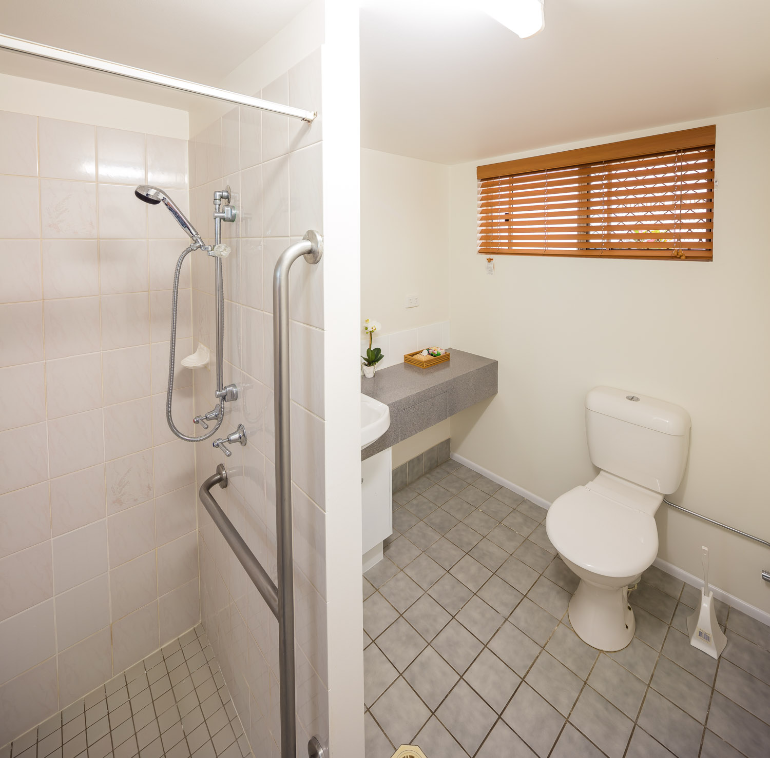 Spacious 1bedroom serviced apartment Argyle Gardens